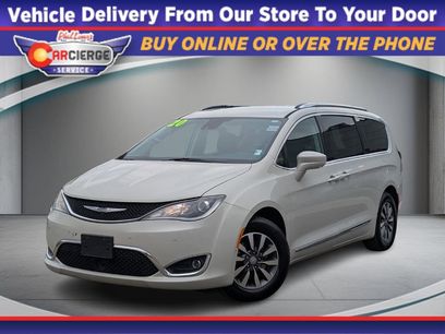 Used 2020 Chrysler Pacifica Touring-L Plus