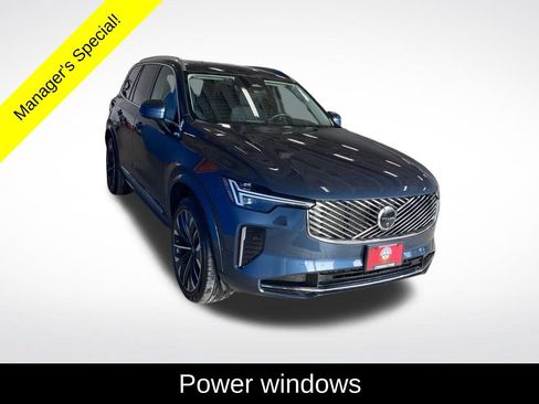 Used 2025 Volvo XC90 B6 Plus AWD/4WD image 17