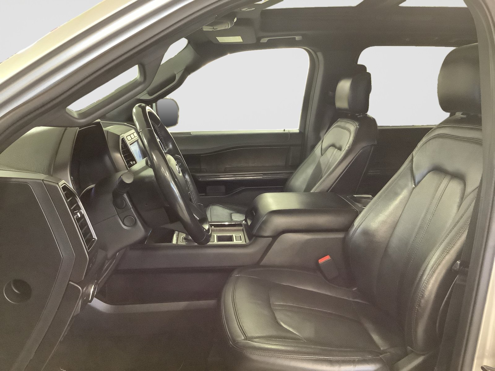 Used 2020 Ford Expedition Limited w/ Equipment Group 301A RWD image 11