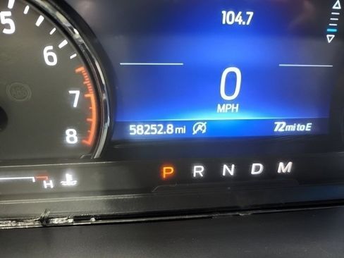 Used 2021 Ford Explorer XLT w/ Equipment Group 202A AWD/4WD image 31