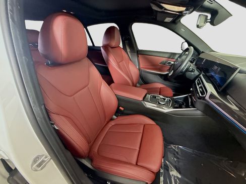 Used 2024 BMW 330i Sedan w/ Convenience Package image 29