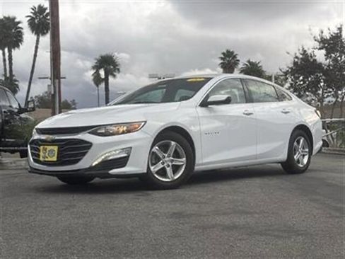 Used 2022 Chevrolet Malibu LT image 1
