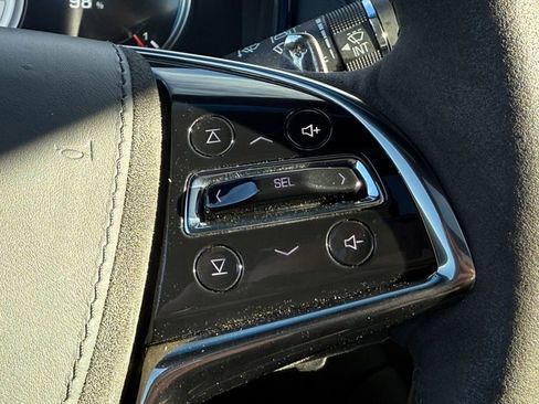 Used 2017 Cadillac CTS V w/ Luxury Package image 16