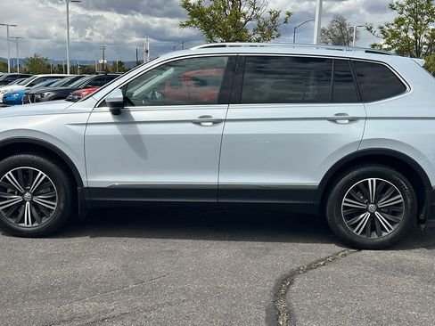 Used 2018 Volkswagen Tiguan SEL AWD/4WD image 8