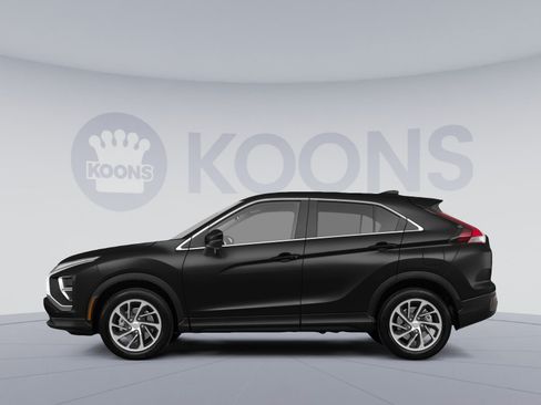 Used 2022 Mitsubishi Eclipse Cross ES AWD/4WD image 2