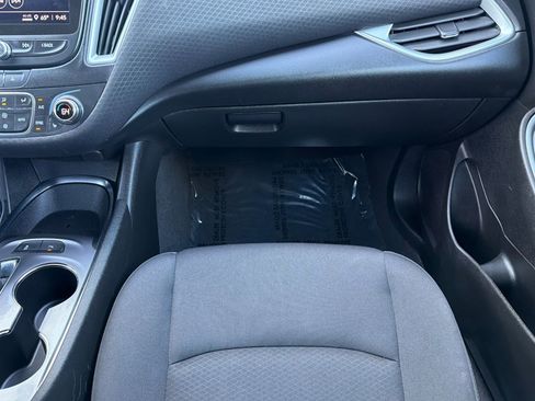 Used 2024 Chevrolet Malibu LT image 28