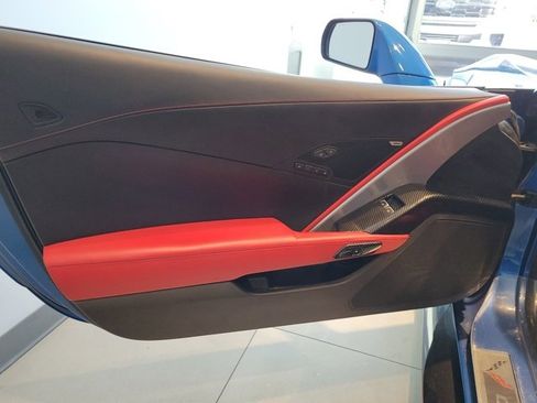 Used 2016 Chevrolet Corvette Z06 w/ 3LZ Preferred Equipment Group image 8