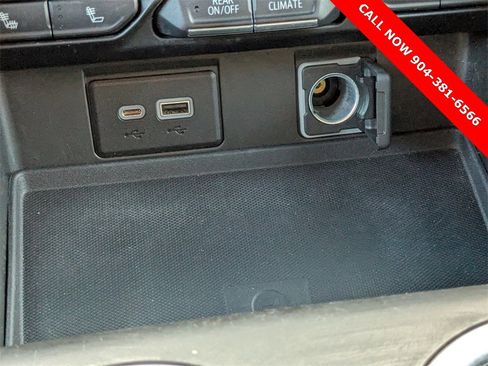 Used 2022 Chevrolet Tahoe Z71 image 25