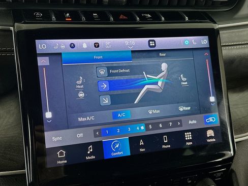 Used 2023 Jeep Grand Cherokee L Limited w/ Black Appearance Package image 24