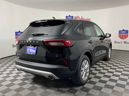 New 2025 Ford Escape Active image 3