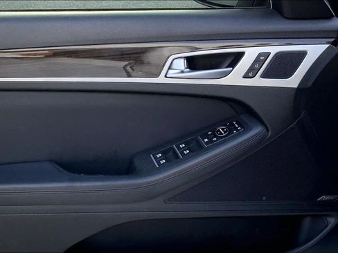 Used 2016 Hyundai Genesis 3.8 w/ Option Group 03 image 20