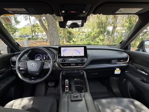 Used 2026 Toyota Grand Highlander AWD Hybrid image 35