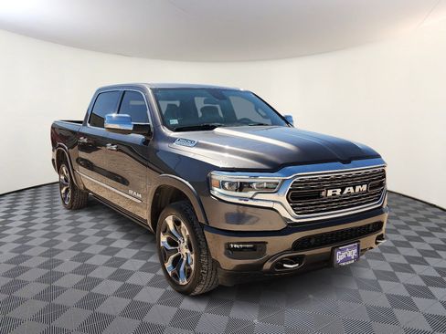 Used 2019 RAM 1500 Limited w/ Body Color Bumper Group image 6