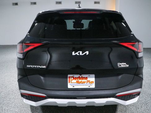 Used 2023 Kia Sportage EX FWD image 8