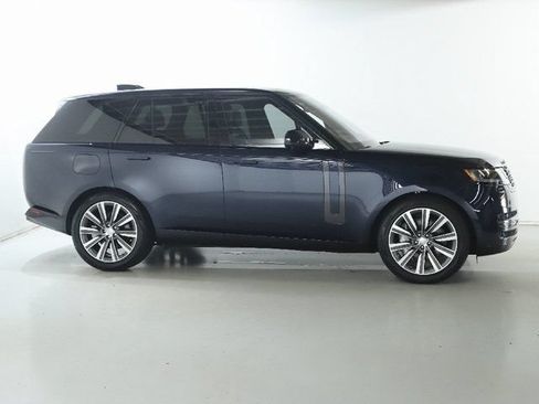 Certified 2023 Land Rover Range Rover SE AWD/4WD image 10