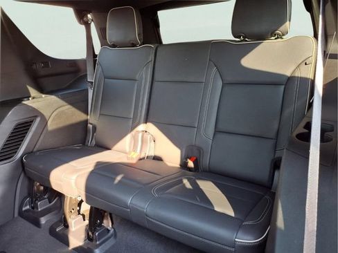 Used 2022 Chevrolet Tahoe Premier AWD/4WD image 22