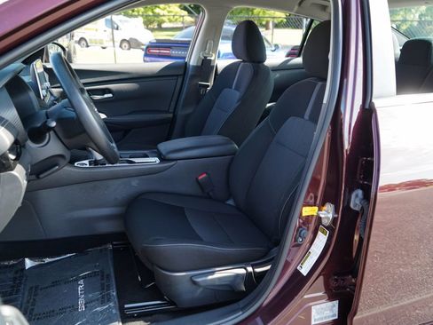 Used 2025 Nissan Sentra SV w/ Trunk Package FWD image 6