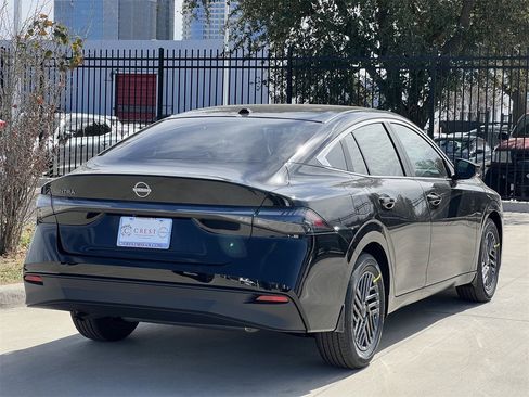 New 2026 Nissan Sentra SV image 4
