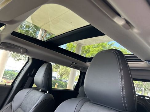 New 2025 Mitsubishi Outlander SE image 17