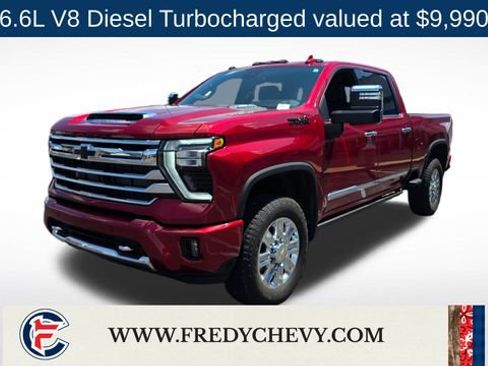 Used 2025 Chevrolet Silverado 2500 High Country w/ High Country Premium Package AWD/4WD image 3