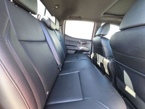 Used 2023 Toyota Tacoma Limited image 14