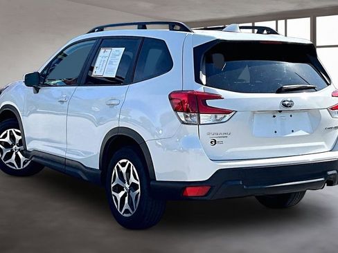 Used 2023 Subaru Forester Premium AWD/4WD image 14