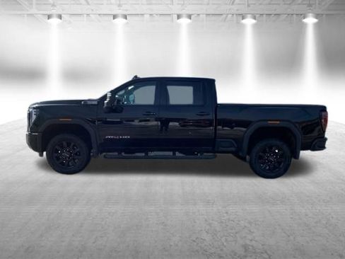 Used 2024 GMC Sierra 2500 AT4 w/ Technology Package image 12