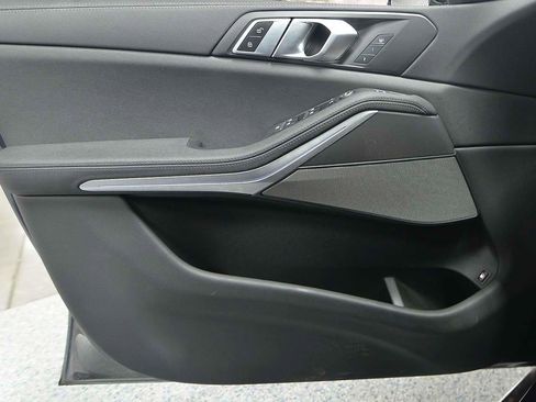 Used 2021 BMW X5 xDrive45e w/ Premium Package image 6