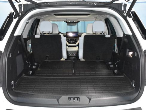 Used 2025 Ford Explorer Platinum w/ LUX Leather Package image 36