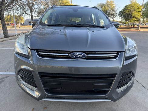 Used 2013 Ford Escape SEL image 2