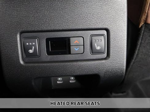 Used 2025 Mitsubishi Outlander SEL AWD/4WD image 10