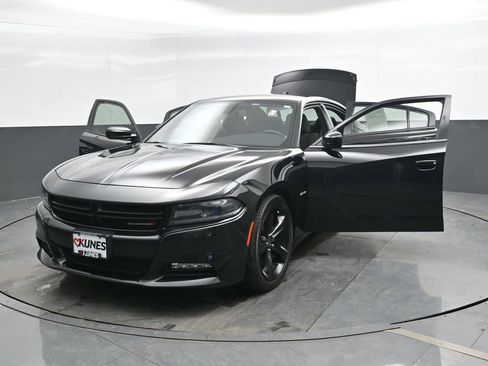 Used 2018 Dodge Charger R/T image 50