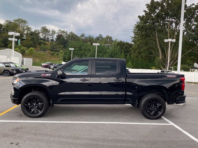 Used 2026 Chevrolet Silverado 1500 LT Trail Boss w/ Safety Package AWD/4WD image 2