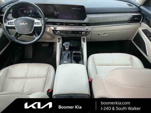 Used 2024 Kia Telluride EX w/ EX Captain's Chair Package image 15