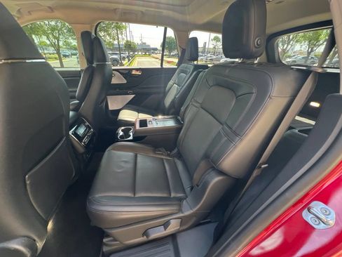 Used 2020 Lincoln Aviator Reserve w/ Equipment Group 202A AWD/4WD image 11
