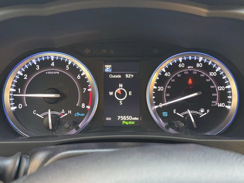 Used 2019 Toyota Highlander Limited Platinum AWD/4WD image 18