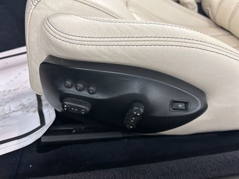 Used 2012 Maserati GranTurismo Convertible image 18