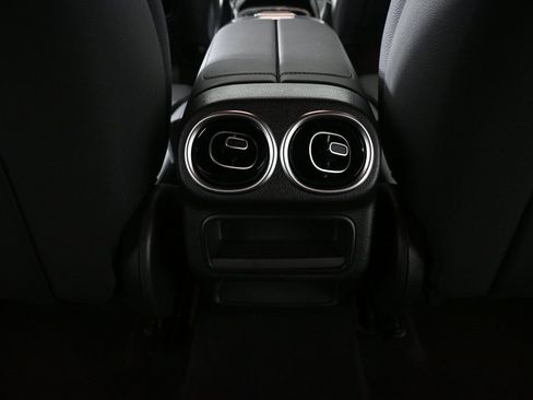 Certified 2025 Mercedes-Benz GLC 300 GLC 300 image 17