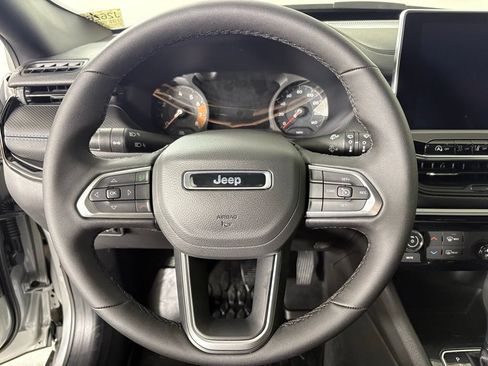 New 2026 Jeep Compass Latitude AWD/4WD image 22