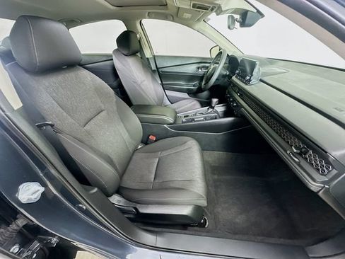 Used 2023 Honda Accord EX image 7