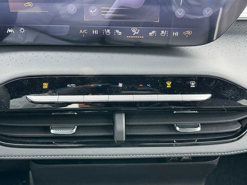 New 2026 Buick Enclave Avenir w/ Super Cruise Package AWD/4WD image 29