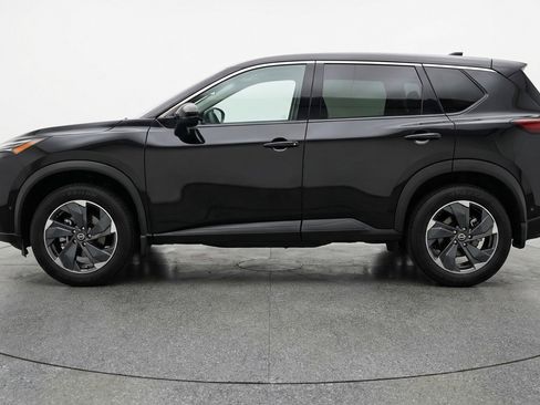 Used 2025 Nissan Rogue SV image 5