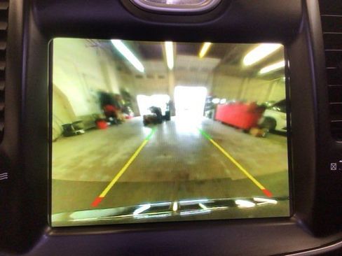 Used 2021 Chrysler 300 Touring RWD image 21