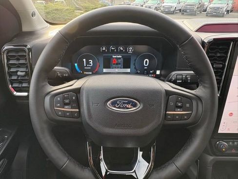 New 2025 Ford Ranger Lariat w/ FX4 Off-Road Package AWD/4WD image 36