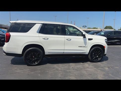 Certified 2024 GMC Yukon Denali AWD/4WD image 9