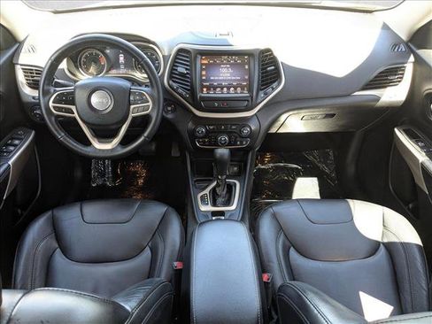 Used 2018 Jeep Cherokee Limited w/ High Altitude Package FWD image 18