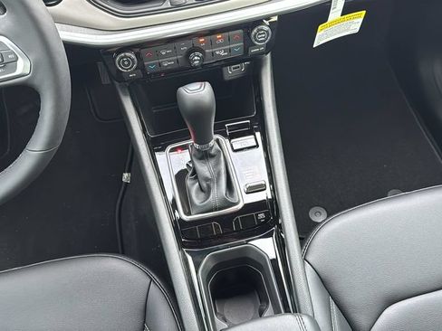 New 2026 Jeep Compass Limited AWD/4WD image 17