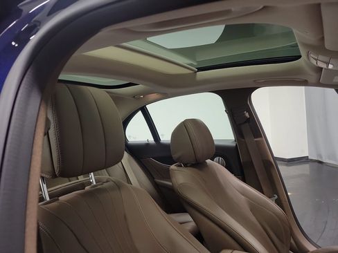 Used 2019 Mercedes-Benz E 450 4MATIC Sedan image 38