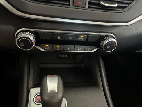 Used 2024 Nissan Altima 2.5 S FWD image 64