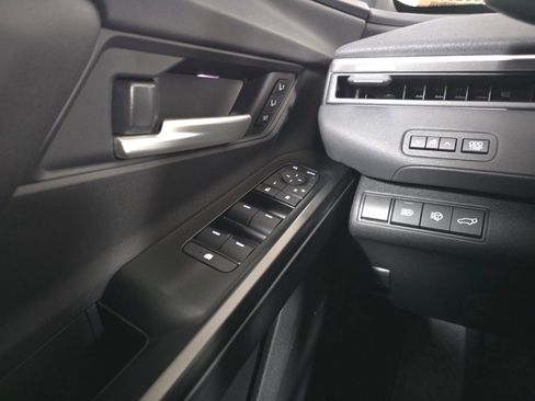 New 2026 Subaru Solterra image 37